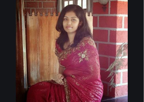 Dost Ki Bibi Ko Pel Pel Kar Boor Chitara Diya