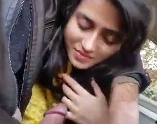 Valentine day blowjob sex in car video