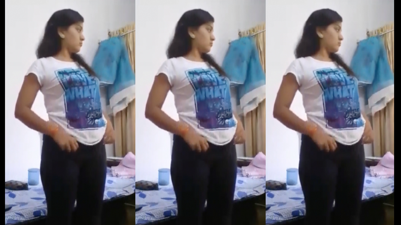 Collage Girl In Hostel Sexy and Beautiful