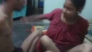 288 Desi Floor Fucking Video