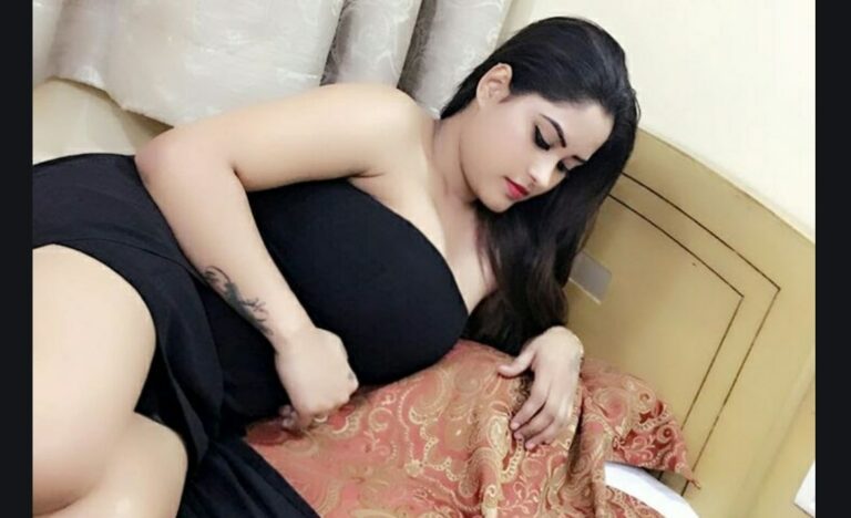 Randi Ko Doston Ne Milkar Choda Hindi